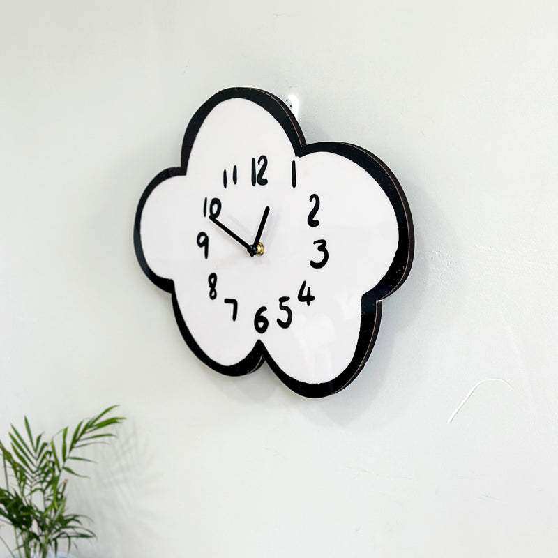 Cielo Large Wall Clock – Charming Cloud Design for Modern Kitchen Decor 3
