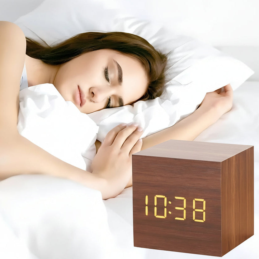 Cubo Compact Digital Clock – Multifunctional LED Alarm for Small Spaces 4