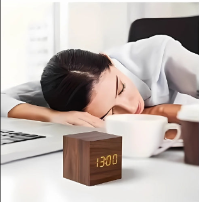 Cubo Compact Digital Clock – Multifunctional LED Alarm for Small Spaces 7