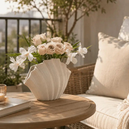 Orla Modern Decorative Vase – Organic Resin Design for Interior Accents 1