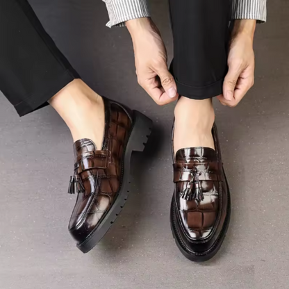 Malvren Men's Brown Loafers – Vintage Fringe Detail for Elegant Occasions