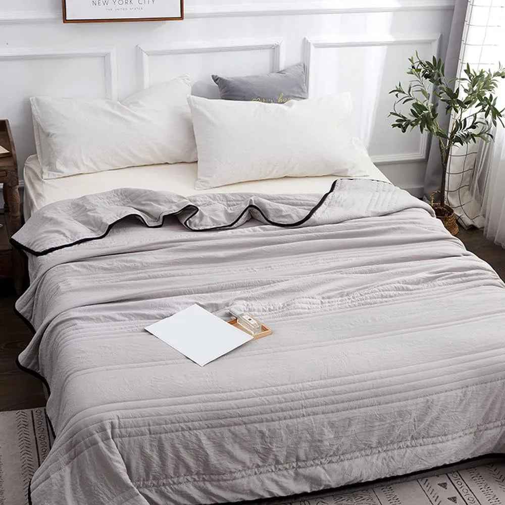 Sleepease Summer Cooling Blanket – Soft Breathable Comfort for Restful Sleep